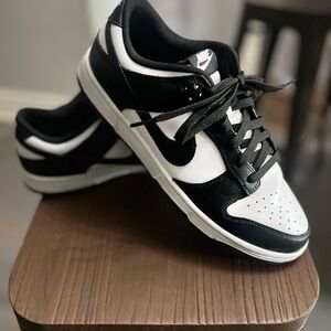 Nike Classic Black and White Low-Tops